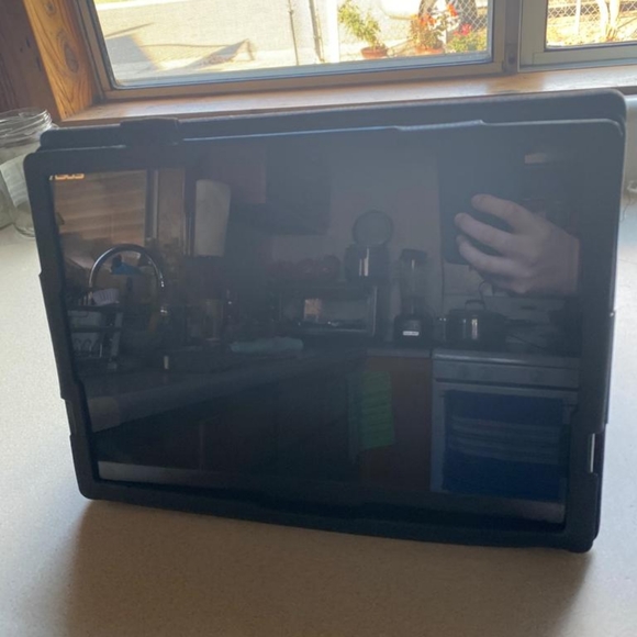 Tablet - Picture 2 of 4